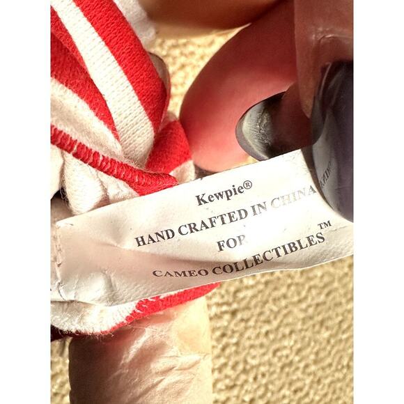 Kewpie Gone Fishing Charisma Brands Fishing Pole Straw Hat 8" Doll - Picture 3 of 3